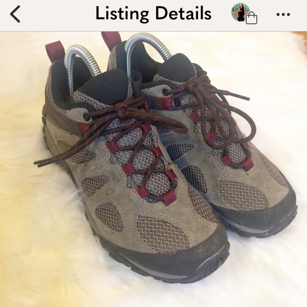 Reposh. Merrell hiking 🥾 boots. Brown and burgundy.